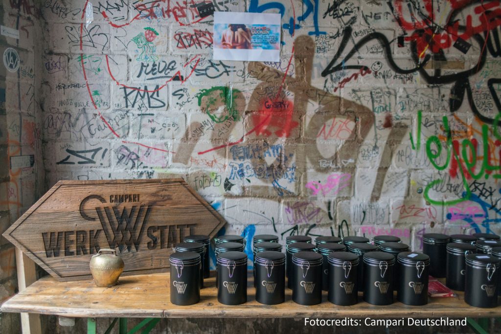 Sandgestrahlte Pipetten-Flasche „Campari-Werkstatt Q2 2016“
