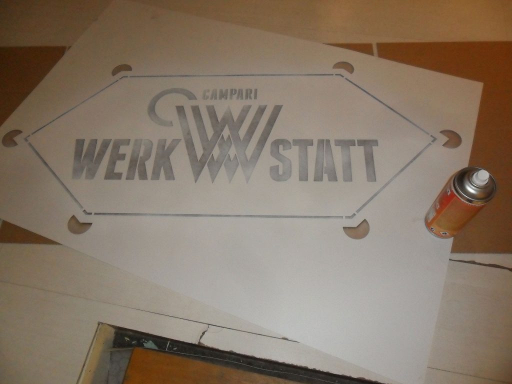 Roststahl-Schild „Campari-Werkstatt Q1/Q2 2016“